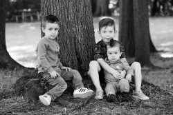 Barger Family Portraits in High Park, Toronto, Ontario, Canada.
