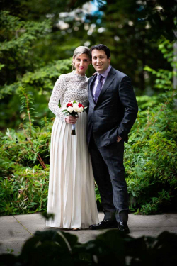 Wedding Couple Portraits of Raluca Apostu & David along Harbourf